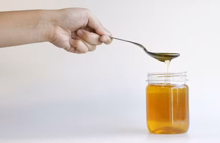 Mật ong là thực phẩm duy nhất không thể đun sôi. Mật ong được tìm thấy trong các ngôi mộ của Pharaoh ở Ai Cập và vẫn có thể ăn được.