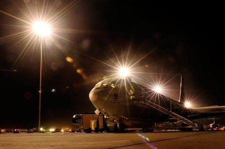 Hệ thống Joint STARS bao gồm máy bay E-8C với hệ thống radar đa chức năng và trạm di động trên mặt đất của quân đội Mỹ. Phạm vi phát hiện mục tiêu là 200 km.