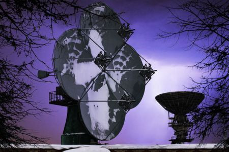 Từ khi thành lập Trung tâm đã bảo đảm việc phóng hơn 3000 cỗ máy vũ trụ và quản lý chúng Từ khi thành lập Trung tâm đã bảo đảm việc phóng hơn 3000 cỗ máy vũ trụ và quản lý chúng