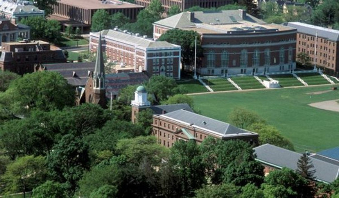 2. Wesleyan University Mức học bổng trung bình bậc đại học: 50.743 USD Số lượng sinh viên quốc tế nhập học: 84 2. Wesleyan University Mức học bổng trung bình bậc đại học: 50.743 USD Số lượng sinh viên quốc tế nhập học: 84