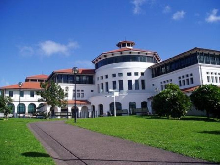 Massey University International Office Massey University Private Bag 11 222 Palmerston North New Zealand Website: www.massey.ac.nz Email: international@massey.ac.nz Fax: 00 64 6 350 5698