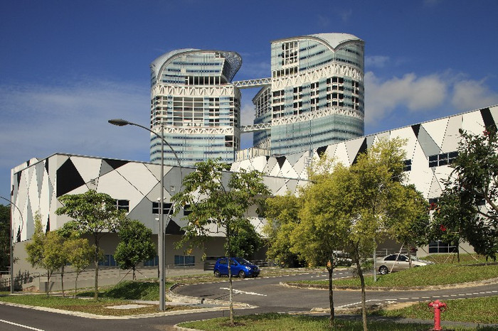 III. Trường Đại học công lập 1. German Institute of Science & Technology III. Trường Đại học công lập 1. German Institute of Science & Technology