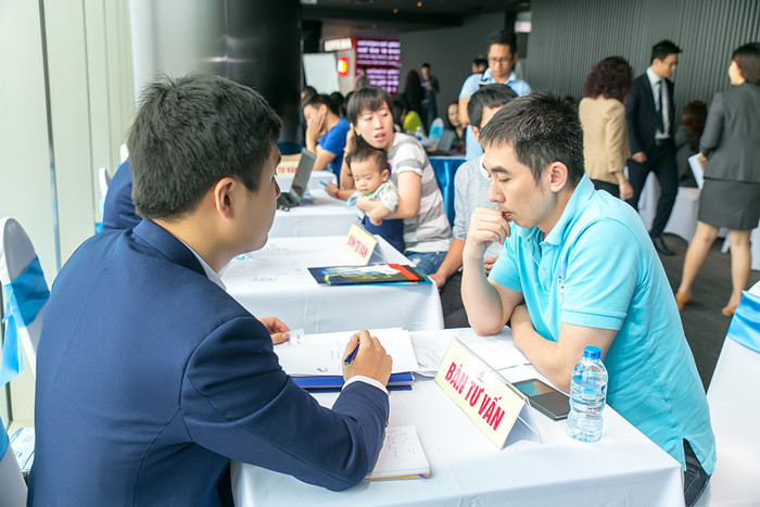 Các cá nhân đến tìm hiểu chương trình đa số là người có trình độ cao. Các cá nhân đến tìm hiểu chương trình đa số là người có trình độ cao.