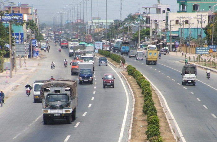 Quốc lộ 1A đang cần một khoản kinh phí lớn để cải tạo, nâng cấp.