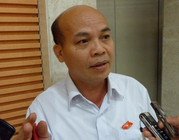 ĐBQH Đỗ Văn Đương - Ủy viên Thường trực Ủy ban Tư pháp của Quốc hội nhấn mạnh, cần phải điều tra làm rõ việc xả lũ gây hậu quả để xử lý trách nhiệm hình sự.