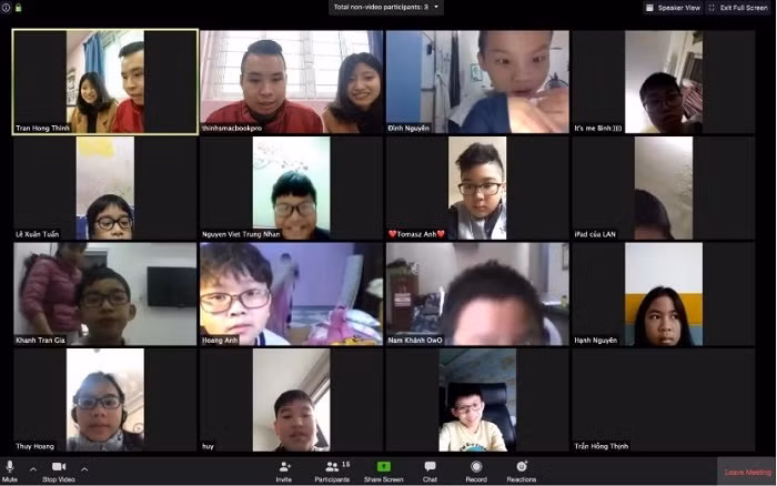 Giờ sinh hoạt lớp của thầy cô và các bạn học sinh lớp 5G0.