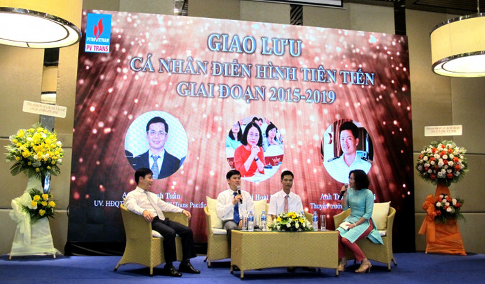 Giao lưu với các điển hình tiên tiến tại PVTrans.