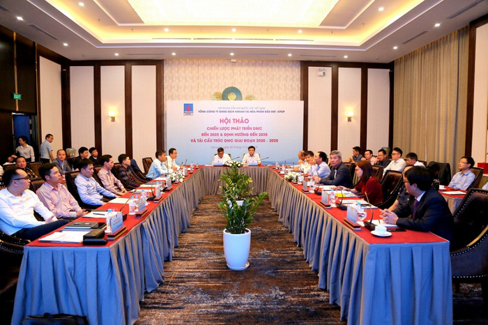 Hội thảo chiến lược phát triển PVChem đến năm 2025 định hướng đến năm 2035 và Tái cấu trúc PVChem giai đoạn 2020-2025. Hội thảo chiến lược phát triển PVChem đến năm 2025 định hướng đến năm 2035 và Tái cấu trúc PVChem giai đoạn 2020-2025.