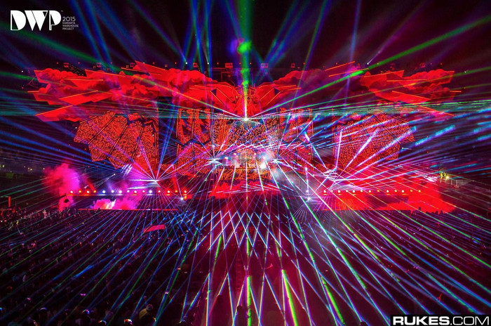 DWP 2015 với màn laser và ánh sáng cực đỉnh DWP 2015 với màn laser và ánh sáng cực đỉnh