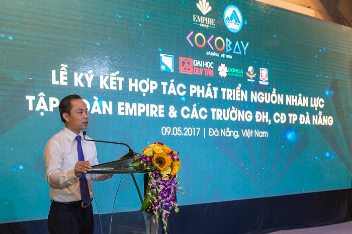 Ông Nguyễn Xuân Bình – Phó Giám đốc Sở du lịch Đà Nẵng phát biểu tại buổi lễ. Ông Nguyễn Xuân Bình – Phó Giám đốc Sở du lịch Đà Nẵng phát biểu tại buổi lễ.