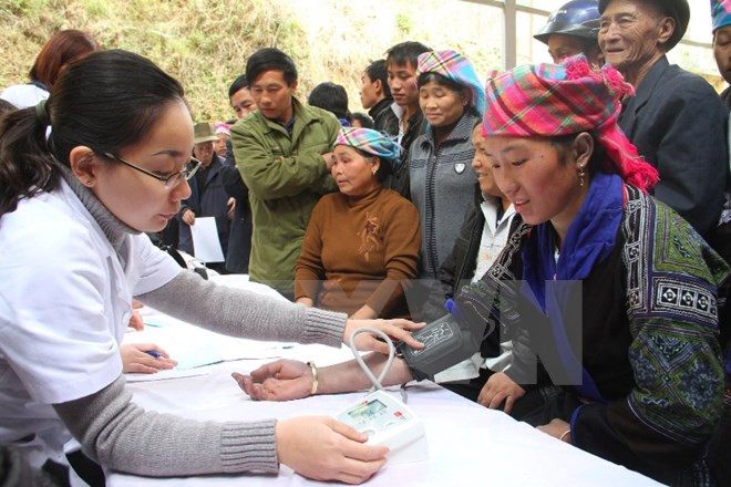 Đảng, Nhà nước thường xuyên quan tâm tới đời sống của bà con các vùng đặc biệt khó khăn. ảnh: TTXVN. Đảng, Nhà nước thường xuyên quan tâm tới đời sống của bà con các vùng đặc biệt khó khăn. ảnh: TTXVN.