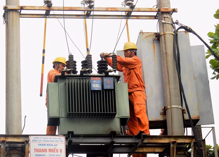 Đảm bảo ổn định điện cho các ngày thi.