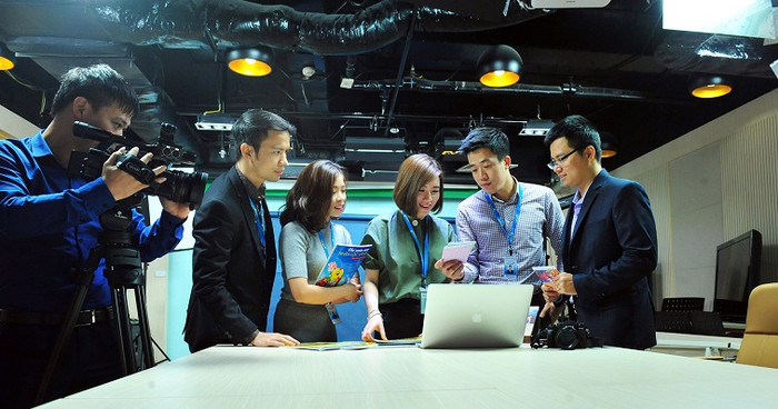 Nhân sự Khối Thương hiệu & Truyền thông năng động, sáng tạo, chuyên nghiệp. Ảnh: Tiến Lâm Nhân sự Khối Thương hiệu & Truyền thông năng động, sáng tạo, chuyên nghiệp. Ảnh: Tiến Lâm