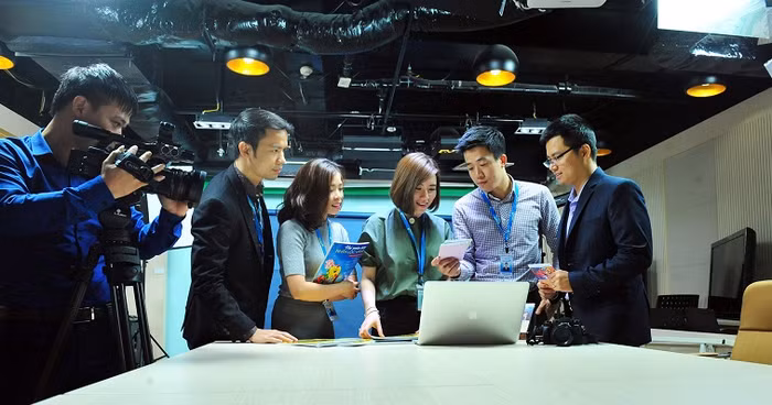 Nhân sự Khối Thương hiệu &amp; Truyền thông năng động, sáng tạo, chuyên nghiệp. Ảnh: Tiến Lâm