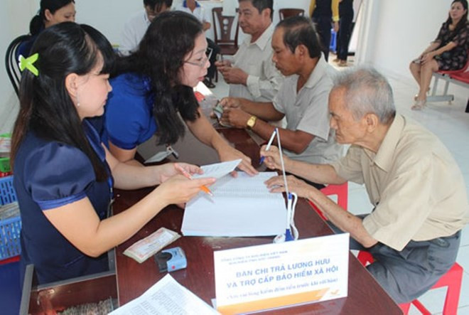 Những đối tượng có hệ số lương 2,34 trở xuống được tăng lương. ảnh minh họa, nguồn internet. Những đối tượng có hệ số lương 2,34 trở xuống được tăng lương. ảnh minh họa, nguồn internet.