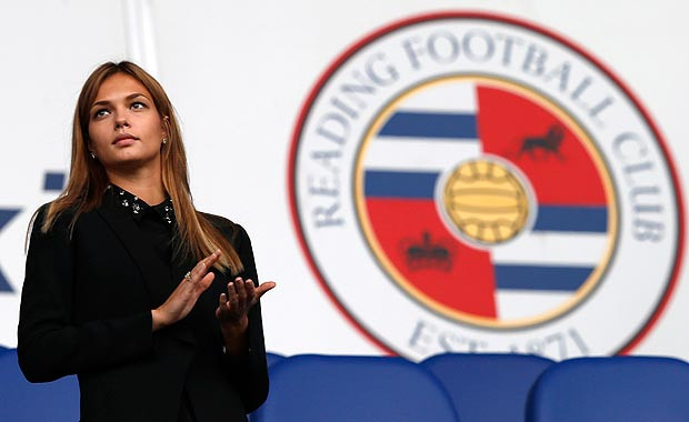 3. Katsia Zingarevich – vợ của ông chủ CLB Reading Anton Zingarevich. 3. Katsia Zingarevich – vợ của ông chủ CLB Reading Anton Zingarevich.