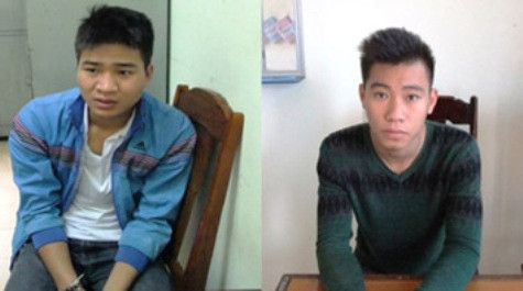 Sơn (Trái), Mạnh (phải) tại cơ quan điều tra Sơn (Trái), Mạnh (phải) tại cơ quan điều tra