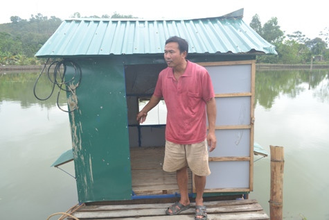 Chiếc chòi cá bị lật khiến 2 học sinh trong chòi chết đuối thương tâm Chiếc chòi cá bị lật khiến 2 học sinh trong chòi chết đuối thương tâm