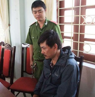 Đối tượng Huy tại cơ quan công an Đối tượng Huy tại cơ quan công an