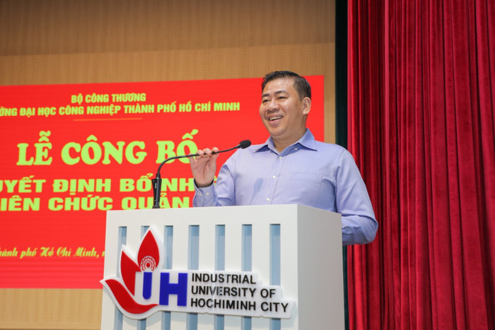 Tiến sĩ Phan Hồng Hải – Chủ tịch Hội đồng trường Trường Đại học Công nghiệp Thành phố Hồ Chí Minh. Ảnh website nhà trường Tiến sĩ Phan Hồng Hải – Chủ tịch Hội đồng trường Trường Đại học Công nghiệp Thành phố Hồ Chí Minh. Ảnh website nhà trường