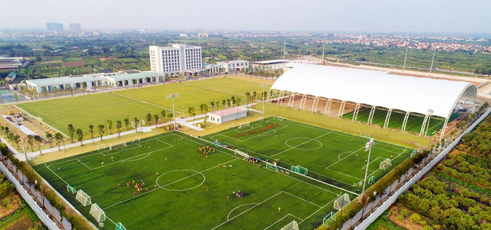 PVF với cơ sở vật chất hiện đại hàng đầu Đông Nam Á sẽ tiếp tục đẩy mạnh các công tác hỗ trợ đã thực hiện thời gian qua, mở rộng thêm một số hoạt động hỗ trợ trong thời gian tới theo kế hoạch của VFF. PVF với cơ sở vật chất hiện đại hàng đầu Đông Nam Á sẽ tiếp tục đẩy mạnh các công tác hỗ trợ đã thực hiện thời gian qua, mở rộng thêm một số hoạt động hỗ trợ trong thời gian tới theo kế hoạch của VFF.