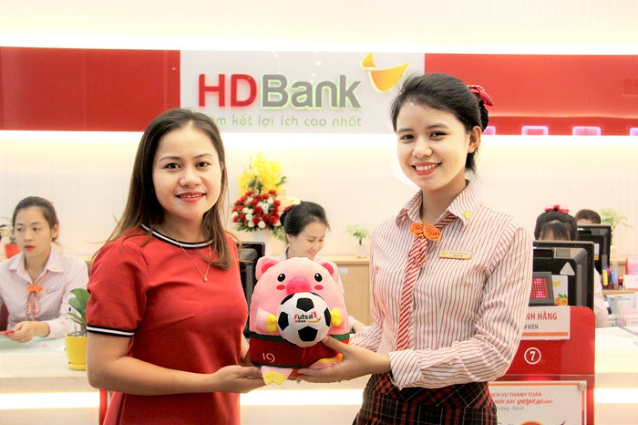 Gửi tiết kiệm nhận quà hấp dẫn, đồng hành cùng giải Futsal HDBank Đông Nam Á. Gửi tiết kiệm nhận quà hấp dẫn, đồng hành cùng giải Futsal HDBank Đông Nam Á.