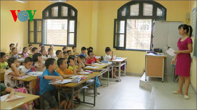 Giáo viên băn khoăn trước quyết định tăng tuổi nghỉ hưu (Ảnh minh họa: vov.vn).