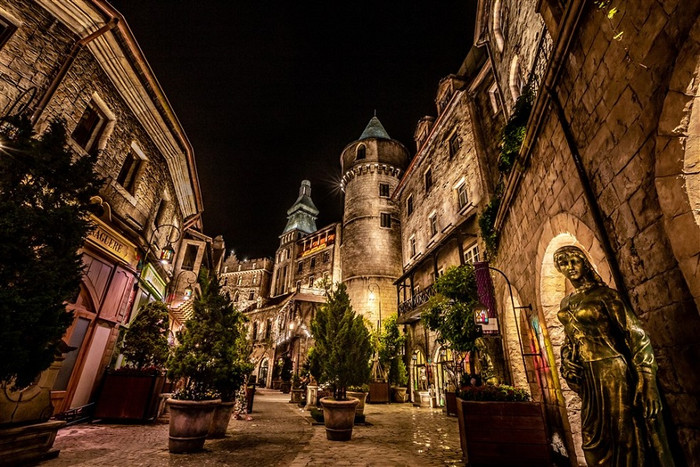 Halloween Sun World Ba Na Hills. Halloween Sun World Ba Na Hills.