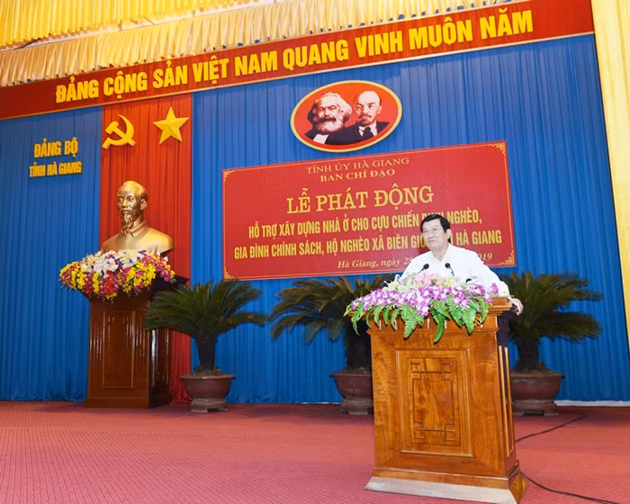 Đồng chí Trương Tấn Sang - nguyên Ủy viên Bộ Chính trị, nguyên Chủ tịch nước phát biểu. Đồng chí Trương Tấn Sang - nguyên Ủy viên Bộ Chính trị, nguyên Chủ tịch nước phát biểu.