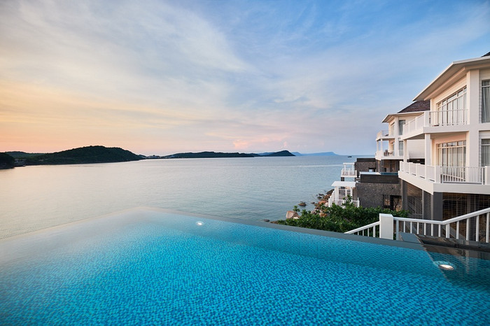Hệ thống bể bơi tuyệt đẹp tại Premier Village Phu Quoc. Hệ thống bể bơi tuyệt đẹp tại Premier Village Phu Quoc.