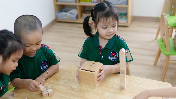 Ở độ tuổi mẫu giáo, mỗi đứa trẻ đều tiềm ẩn trong mình năng lực sáng tạo.