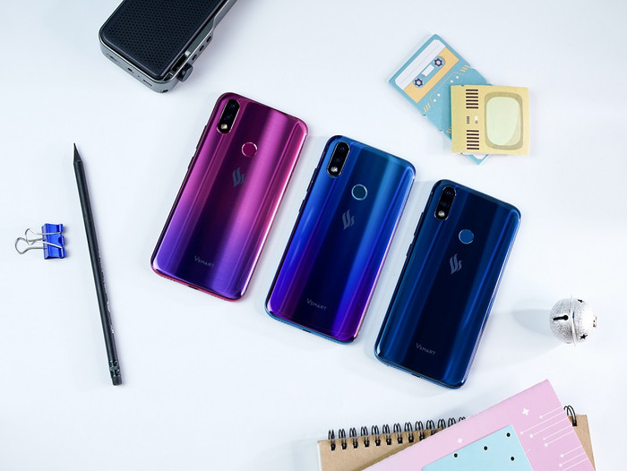 Vingroup công bố dòng điện thoại Vsmart Joy2+. Vingroup công bố dòng điện thoại Vsmart Joy2+.