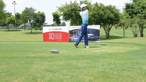 Giải Golf gây quỹ Chung tay vì ATGT 2019 có hơn 100 tay golf tranh tài.