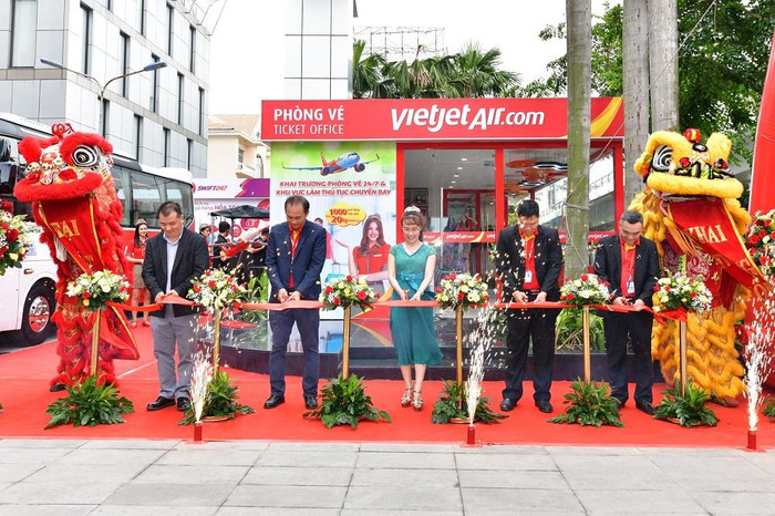 Vietjet khai trương phòng vé mới. Vietjet khai trương phòng vé mới.