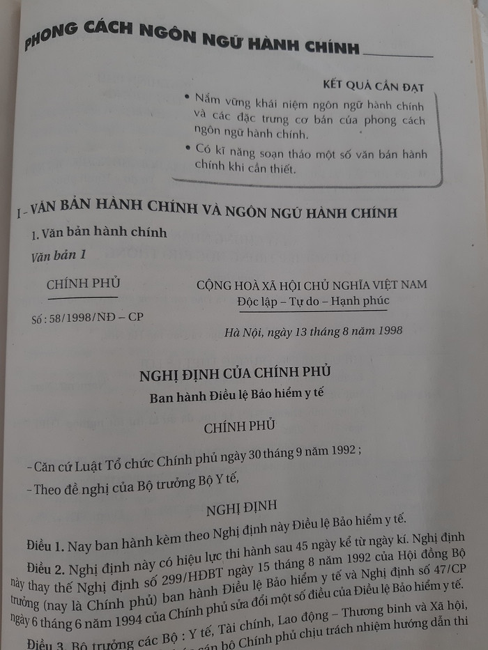 Phong cách ngôn ngữ hành chính (Ảnh: tác giả cung cấp). Phong cách ngôn ngữ hành chính (Ảnh: tác giả cung cấp).