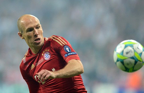 Robben sút 15 quả nhưng không ghi nổi 1 bàn, kể cả là trên chấm phạt 11m. Robben sút 15 quả nhưng không ghi nổi 1 bàn, kể cả là trên chấm phạt 11m.