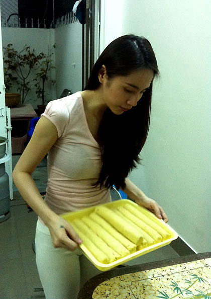 Nhân đậu là phần lõi làm nên vị ngọt bùi và béo cho bánh. Nhân đậu là phần lõi làm nên vị ngọt bùi và béo cho bánh.