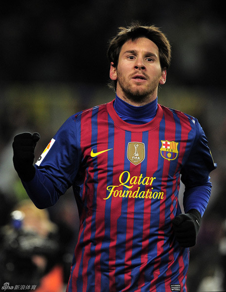 Lionel Messi lột xác thành “x-men” với râu quai nón. Lionel Messi lột xác thành “x-men” với râu quai nón.