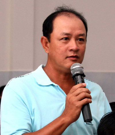 HLV Nguyễn Quang Sơn (Ninh Thuận) e dè các đối thủ. HLV Nguyễn Quang Sơn (Ninh Thuận) e dè các đối thủ.