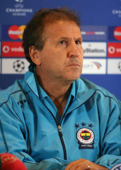 Zico chỉ làm việc với những nền bóng đá yếu ở phía Đông. Zico chỉ làm việc với những nền bóng đá yếu ở phía Đông.