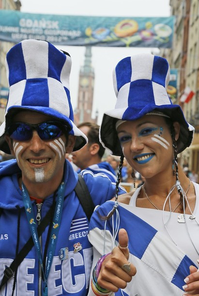 Sắc màu CĐV Đức, Hy Lạp.