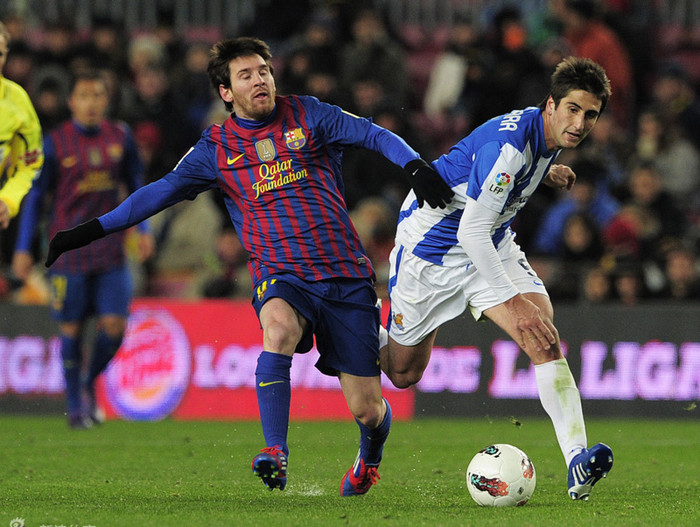 Lionel Messi lột xác thành “x-men” với râu quai nón. Lionel Messi lột xác thành “x-men” với râu quai nón.