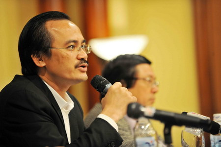 Chủ tịch VPF Võ Quốc Thắng. Chủ tịch VPF Võ Quốc Thắng.