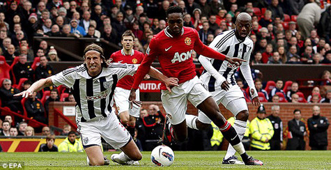 Danny Welbeck bất ngờ góp mặt trong sơ đồ 3 tiền đạo của M.U.