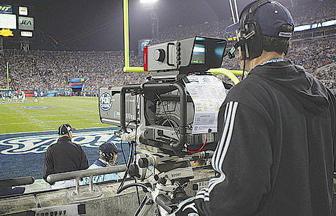 Ngộ độc… độc quyền. Ngộ độc… độc quyền.