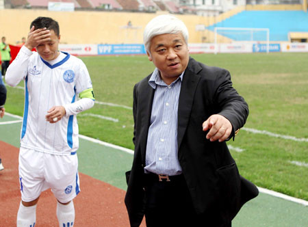 BĐVN đang đứng trước những đợt “sóng ngầm” sau khi bầu Kiên bị bắt.