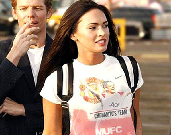 Diễn viên xinh đẹp Megan Fox hâm mộ cầu thủ bảnh trai, đáng yêu Chicharito. Diễn viên xinh đẹp Megan Fox hâm mộ cầu thủ bảnh trai, đáng yêu Chicharito.