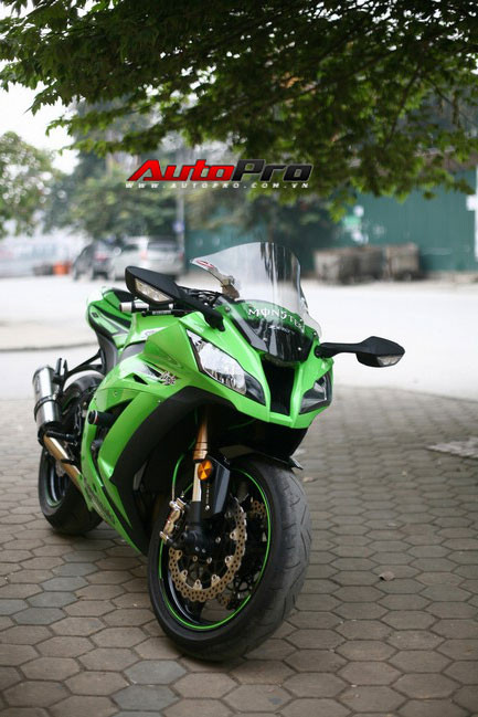 Cảm nhận độ 'chất' của 'ngựa sắt khủng' Kawasaki ZX-10R ảnh 10