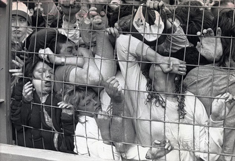 Nỗi đau thảm họa Hillsborough. Nỗi đau thảm họa Hillsborough.