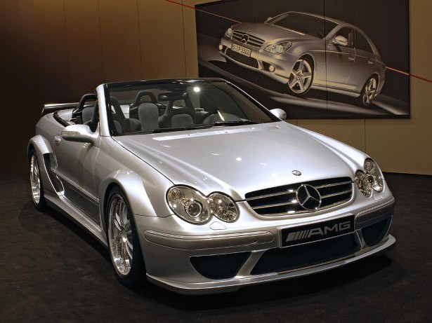 Chiếc xế độ Mercedes CL63 AMG. Chiếc xế độ Mercedes CL63 AMG.